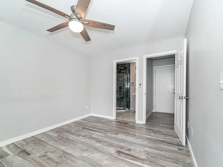 23279 Cornerstone Village Dr — Photo 10
