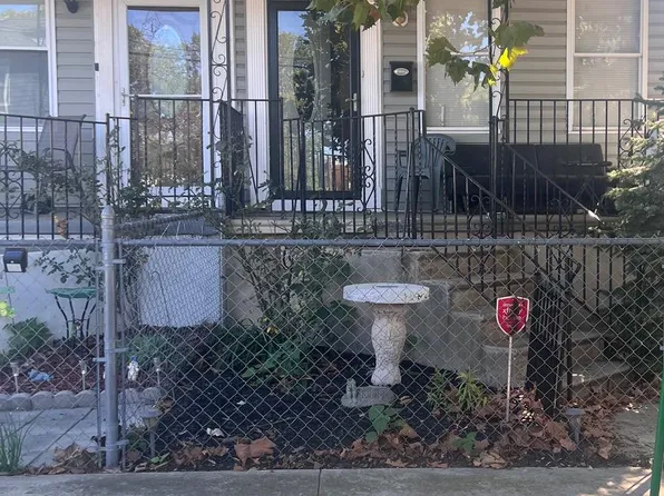 224 S 32nd St, Camden, NJ 08105