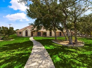 109 Russell Ct, Weatherford, TX 76087