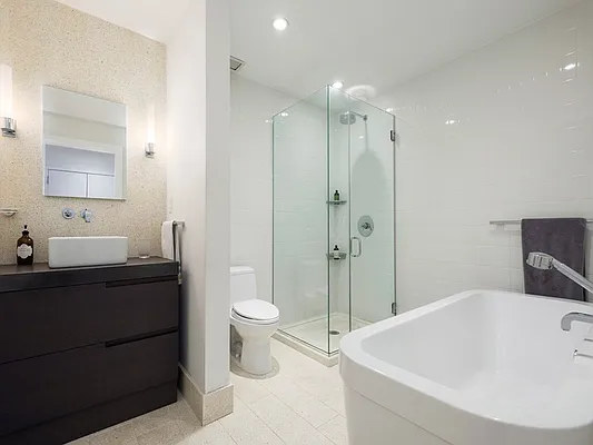 Sold by Sotheby's International Realty | media 7