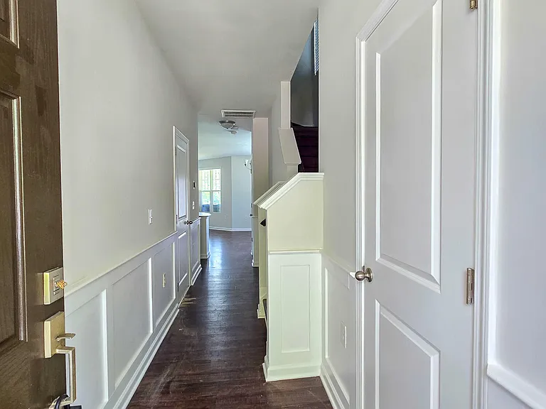 6070 Beale Loop — Photo 3