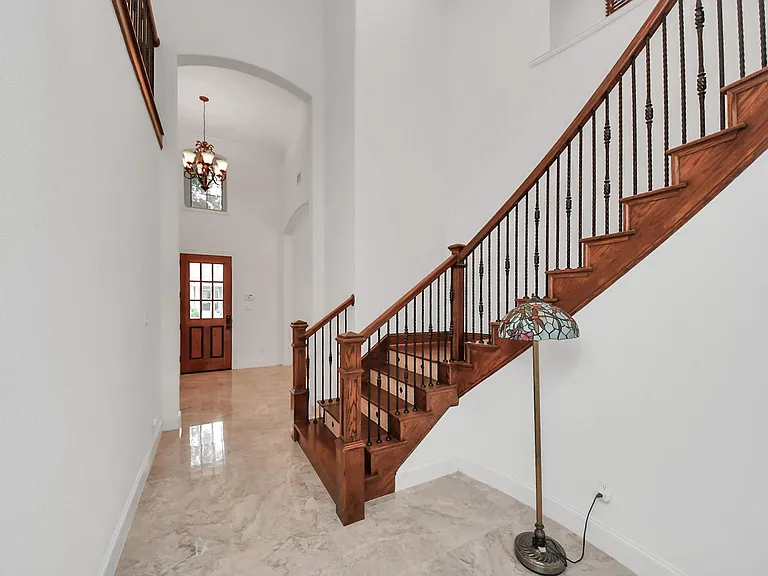 1807 Ravenel Ln — Photo 22