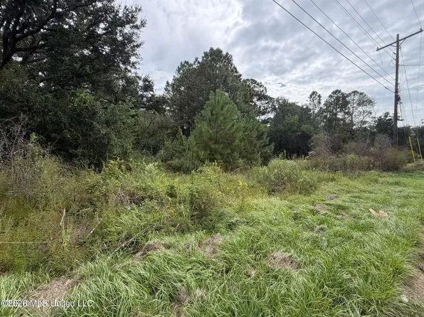 6604 April Bayou Dr #14, Biloxi, MS 39532