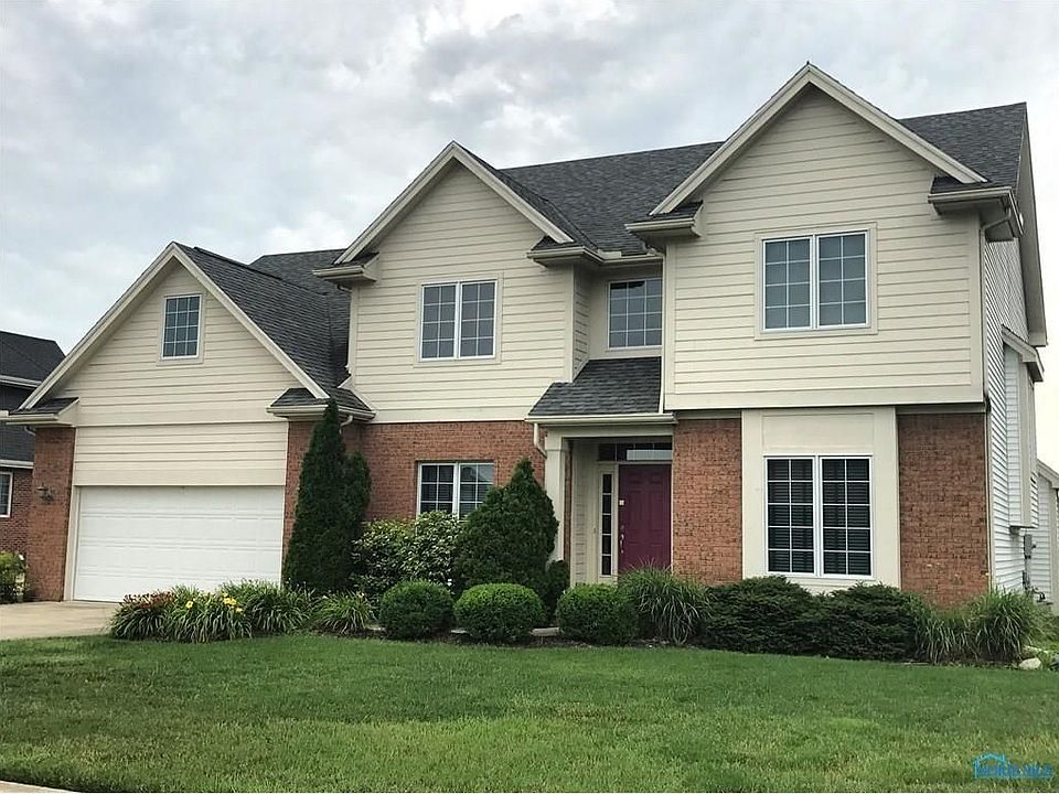 1st image of 813 Pine Valley Dr