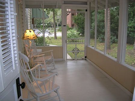 1st Veranda off Lg BR