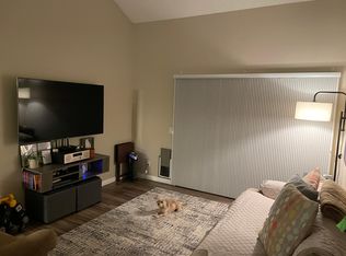 18750 Mandan St APT 1108, Santa Clarita, CA