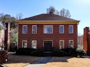 2863 Livsey Woods Dr, Tucker, GA 30084