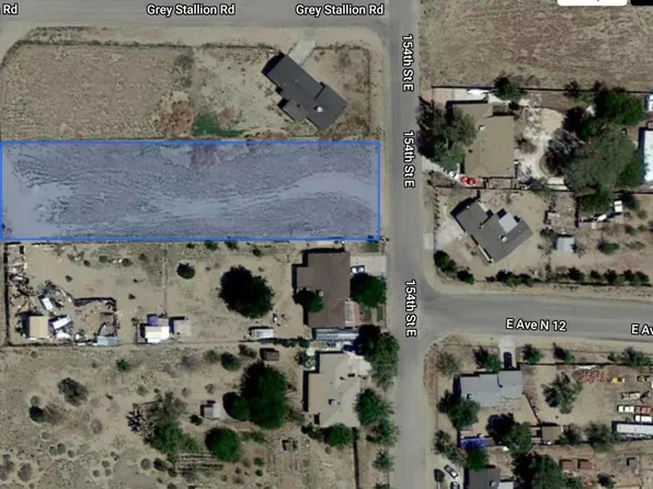 Grey Stallion Rd, Lancaster, CA 93535