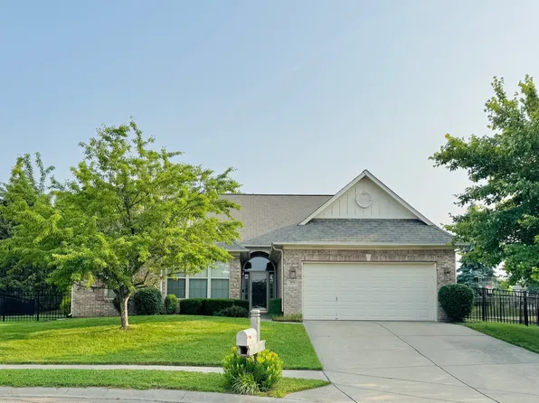 1176 Everton Ct, Greenwood, IN 46143