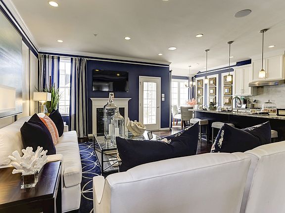 Kitchen and Breakfast Area