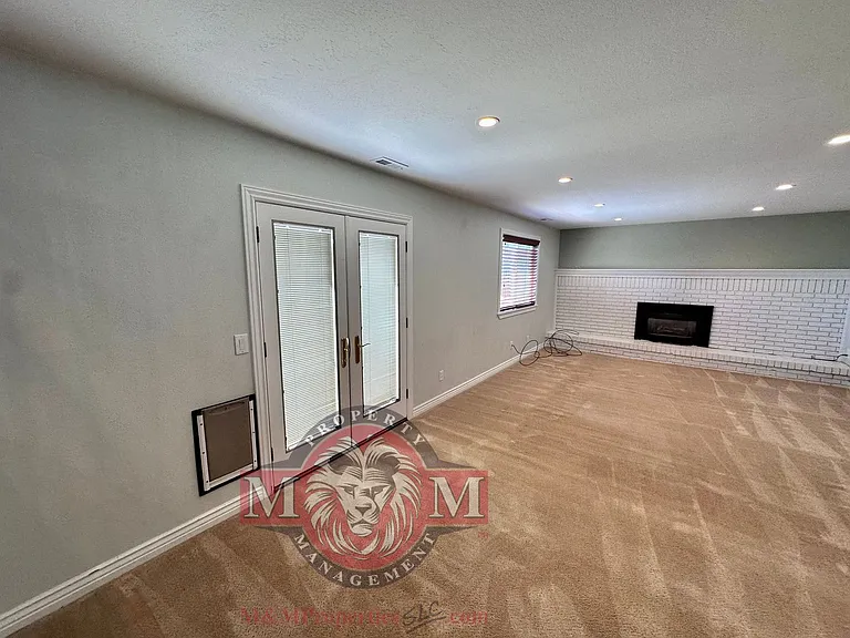 12128 S Woodridge Rd — Photo 20