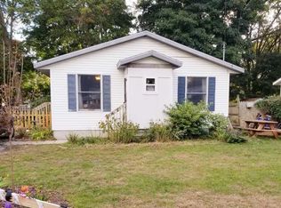 357 S Lake Ave, Spring Lake, MI 49456