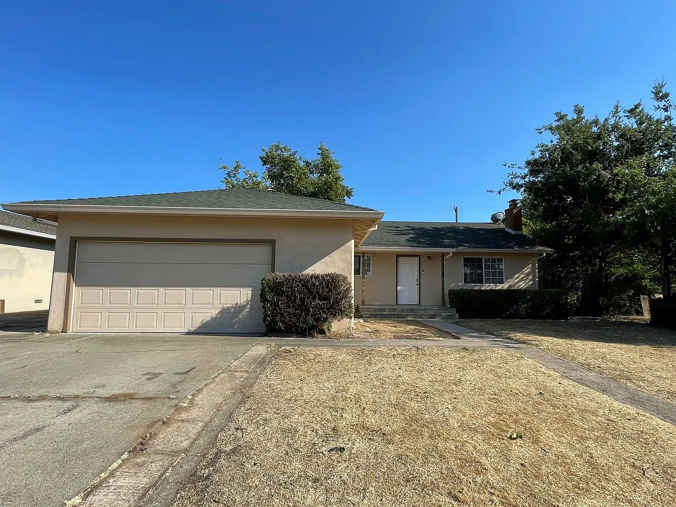 2328 66th Ave photo 1