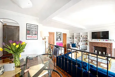 Rented by R New York