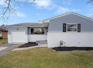 1823 Woodcrest Rd, Columbus, OH 43232