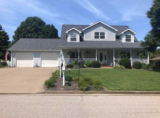 1201 Tam O Shanter Dr, Mount Vernon, IN 47620