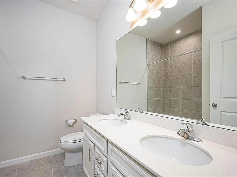 16873 Castoro Dr — Photo 10