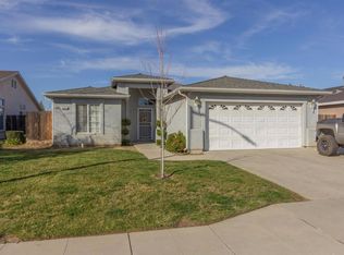 2641 Sierra Madre Ave, Clovis, CA