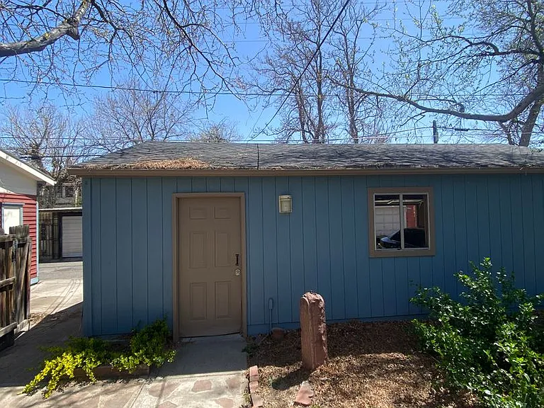 1334 N. Downing St — Photo 12