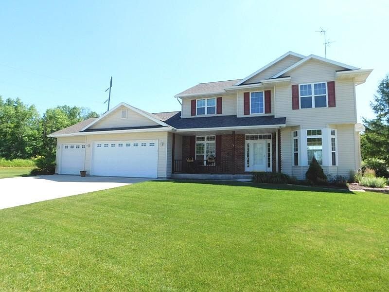 1st image of 112 River Oaks Dr