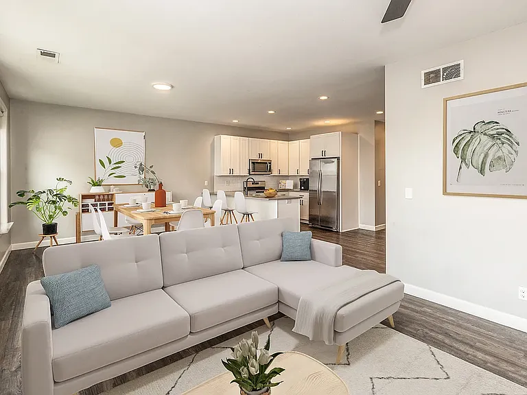 920 S 2nd St #202 — Photo 6