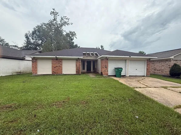 208 Drury Ln, Slidell, LA 70460