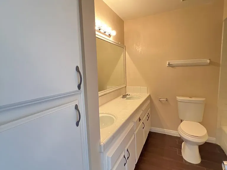 6811 Klamath Way — Photo 39