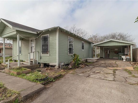 3rd image of 141 Virginia Ave