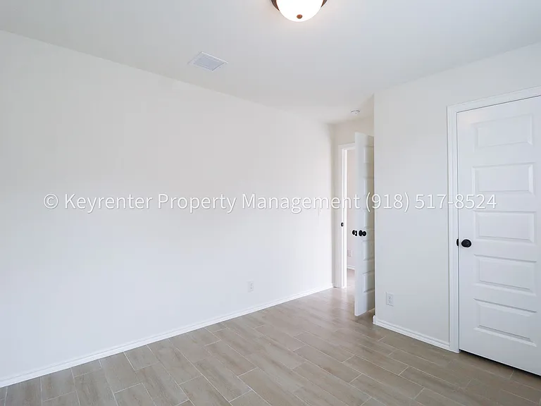 11506 E 94th Pl N — Photo 32
