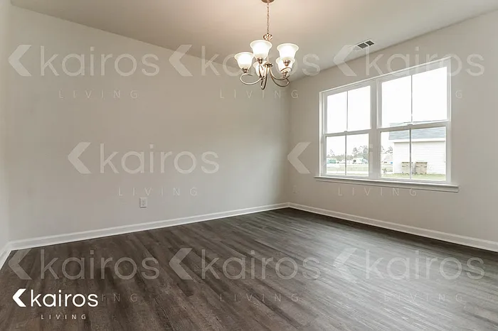 205 Western Red Cedar Dr — Photo 8