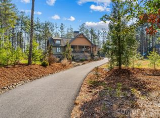 1267 Ten Whigs Rdg, Nebo, NC 28761