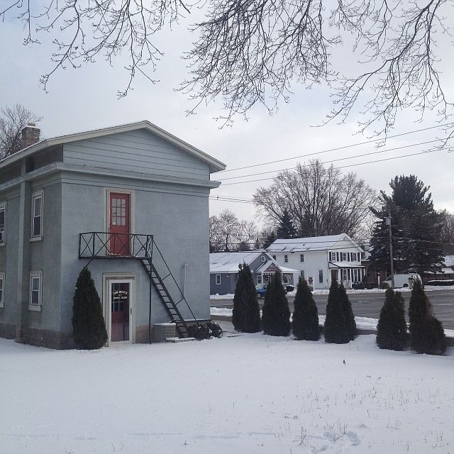 2nd image of 221 Kingsley Rd