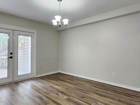 4th image of 495 Popps Ferry Rd APT 44