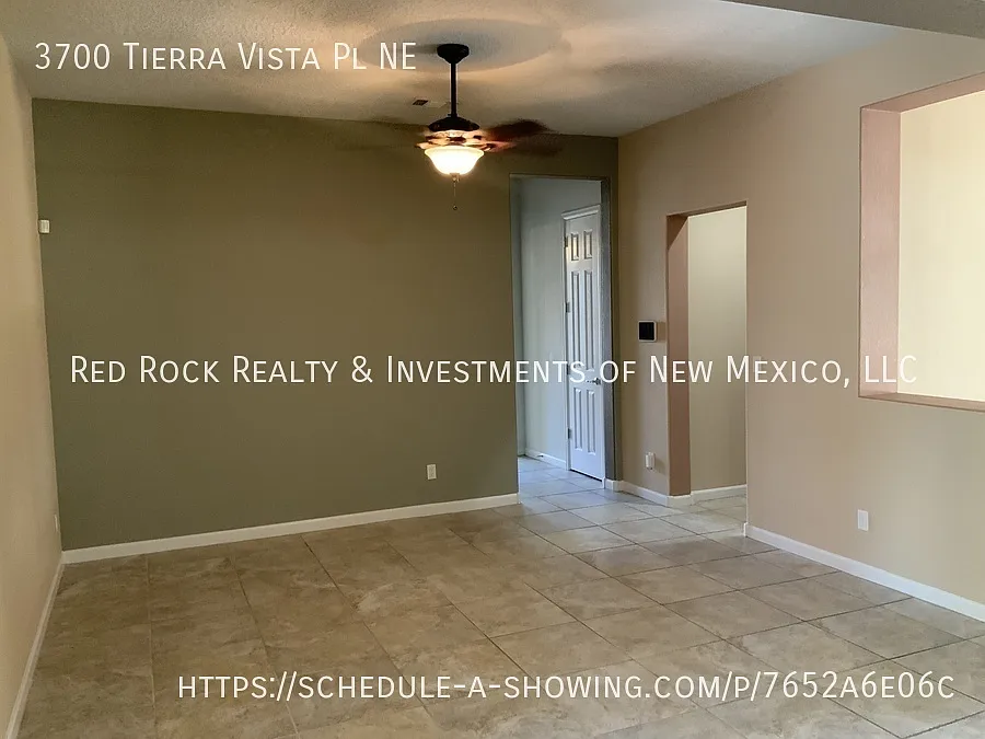 Spacious one story 4BR/3.5BTH in Loma Colorado!! — Photo 4