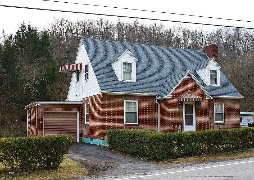 1st image of 213 N Pike St
