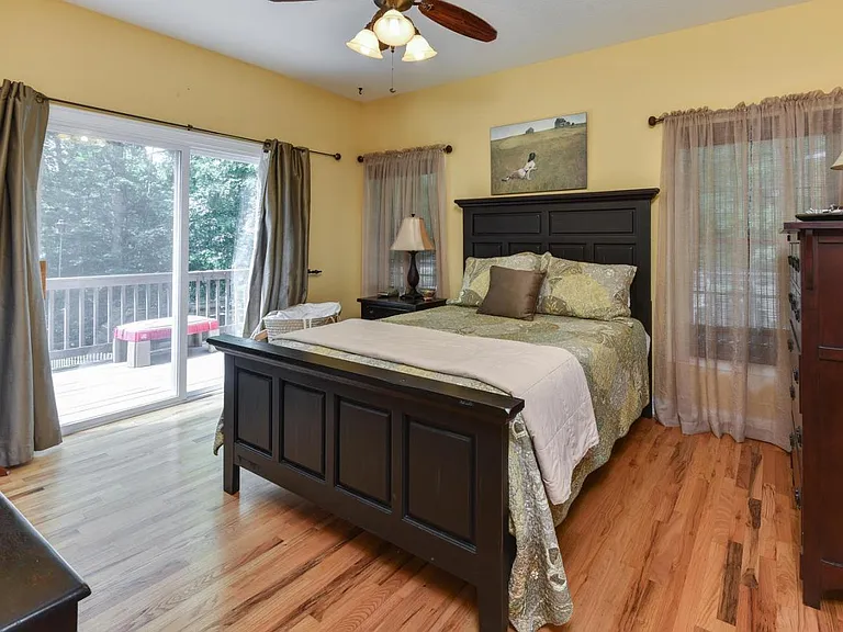 58 Old Spring Dr — Photo 11