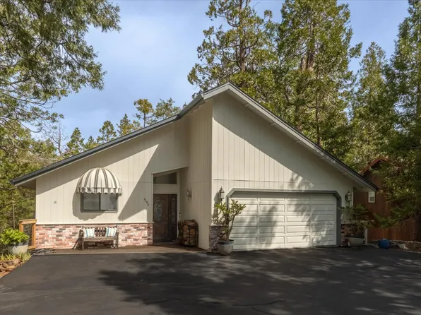 596 Sugarbush Ln, Murphys, CA 95247