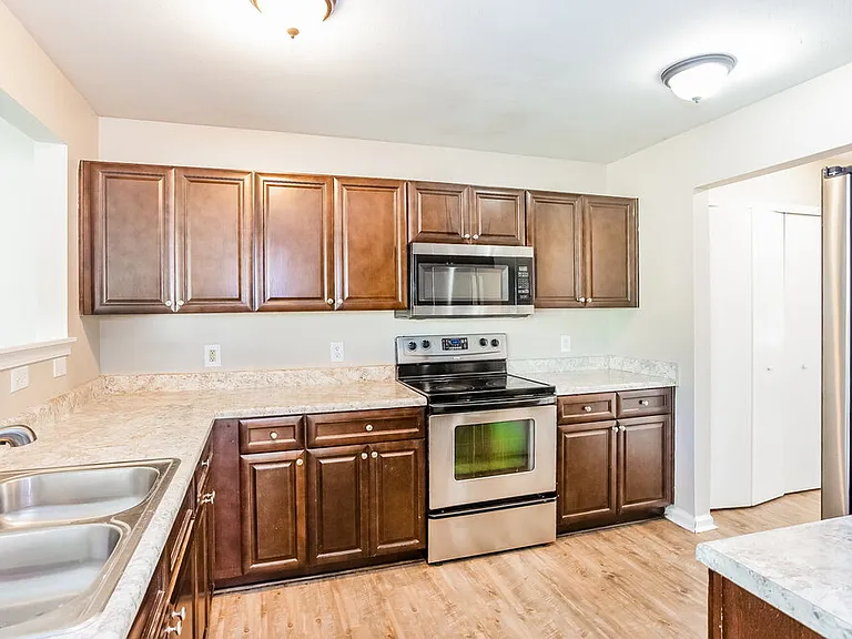 4214 Quinn Dr — Photo 7