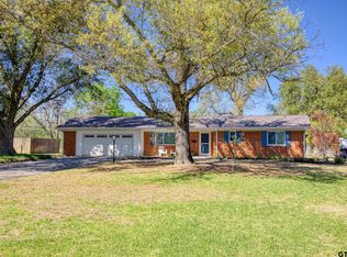 1007 Hilltop Dr, Palestine, TX