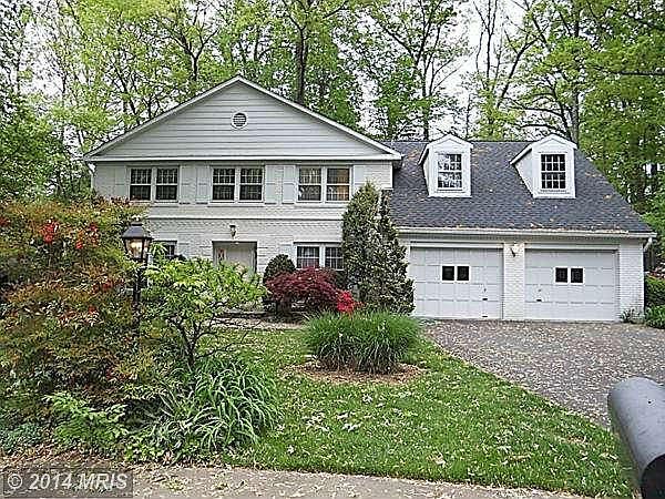 1st image of 8917 Lynnhurst Dr