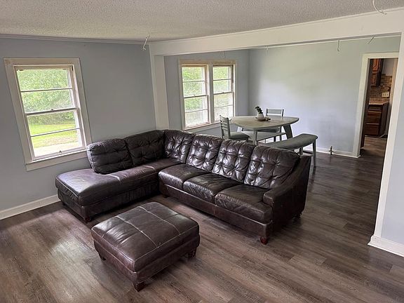 3rd image of 491 Aztec Rd