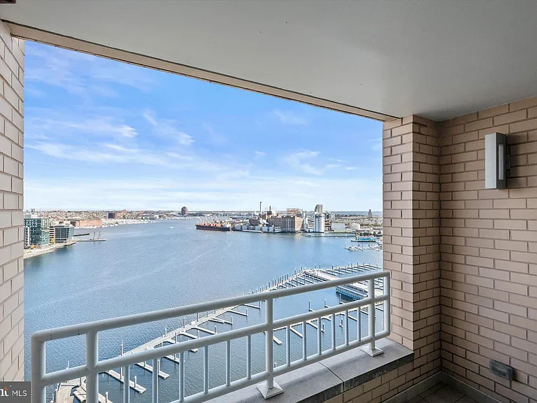 100 Harborview Dr #1901 — Photo 25