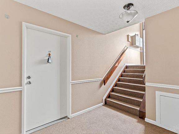3rd image of 9511 Canyon Pass Dr