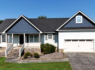 132 Hurds Ptwy, Calhoun, GA 30701