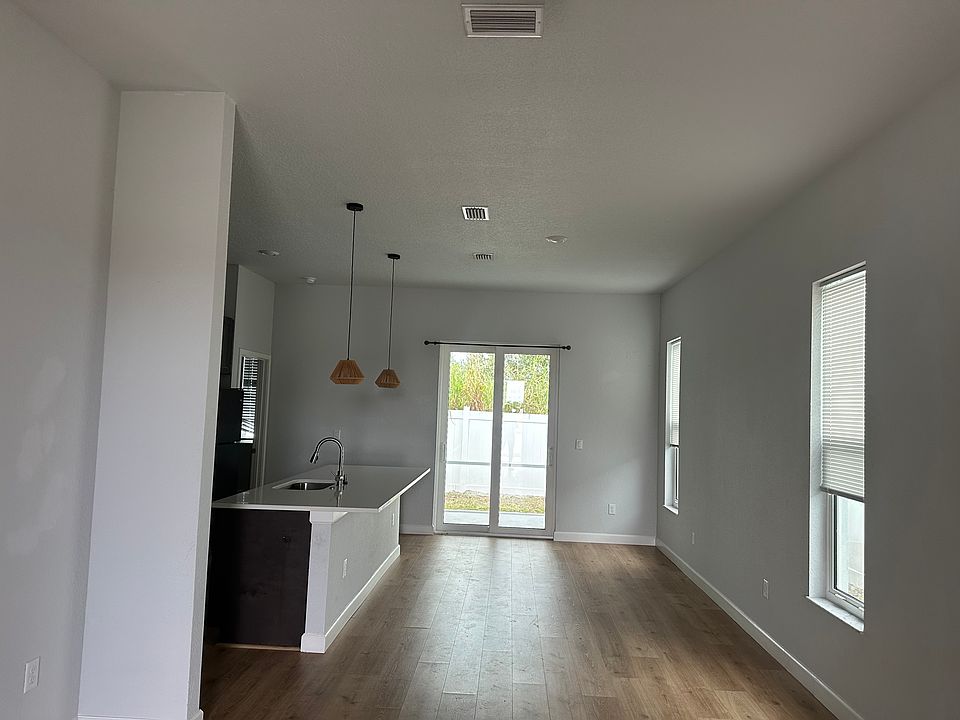 2nd image of 5597 Colony Lake Ln