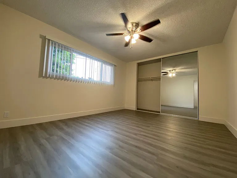 1808 N Harvard Blvd — Photo 57