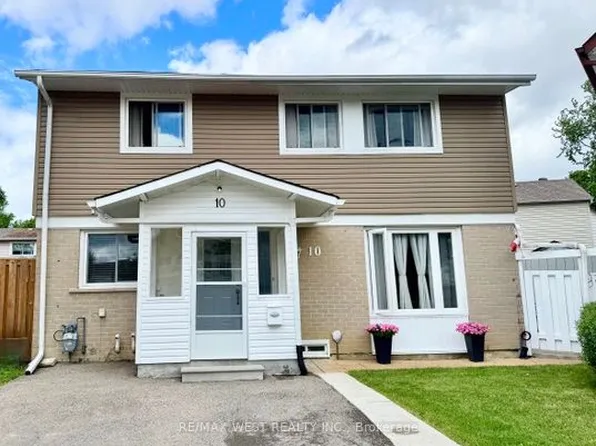 10 Hardcastle Ct, Brampton, ON L6S 2B2