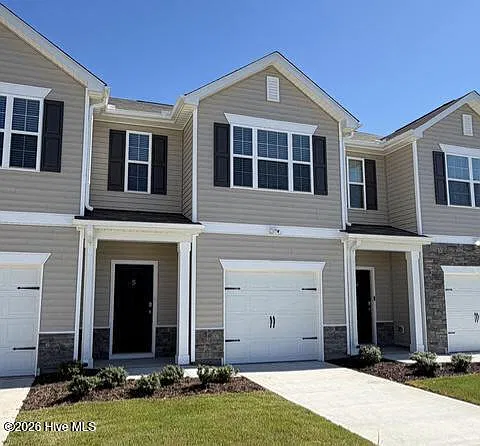 3 bed, 2.5 bath, 1429 sqft, $1,850 — Photo 1