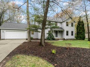 2913 Jeffrey Ln, Midland, MI