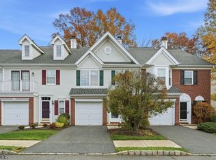 71 Washington Ct, Montville Twp., NJ 07082